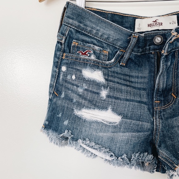 Hollister ripped high-waisted jean shorts - Picture 4 of 7